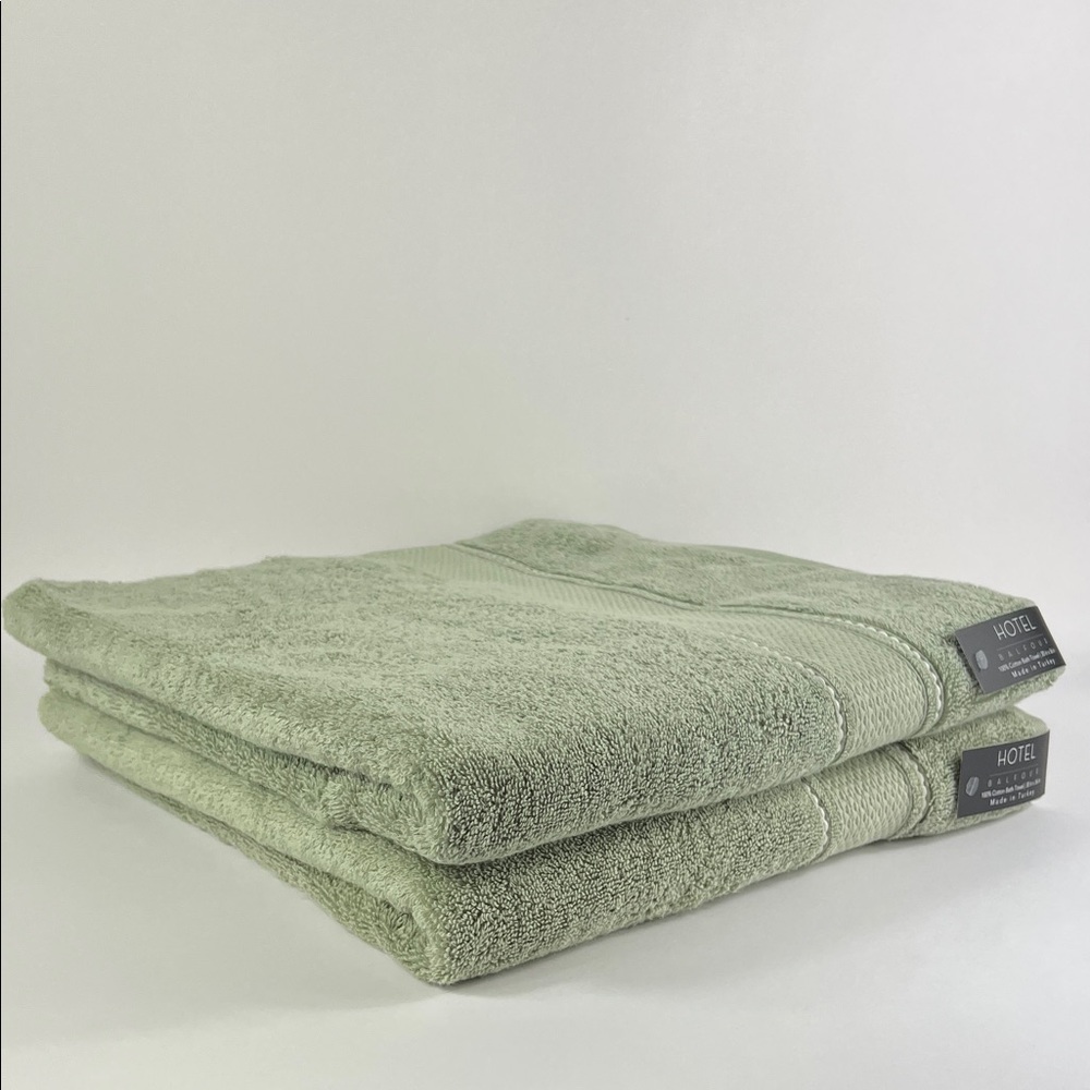Hotel Balfour Bath Towel Set Sage Green White Stripe Soft Cotton Set of 2 NEW